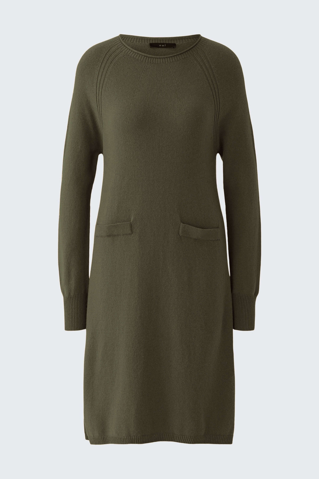 Robe tricotée à manches longues et poches plaquées