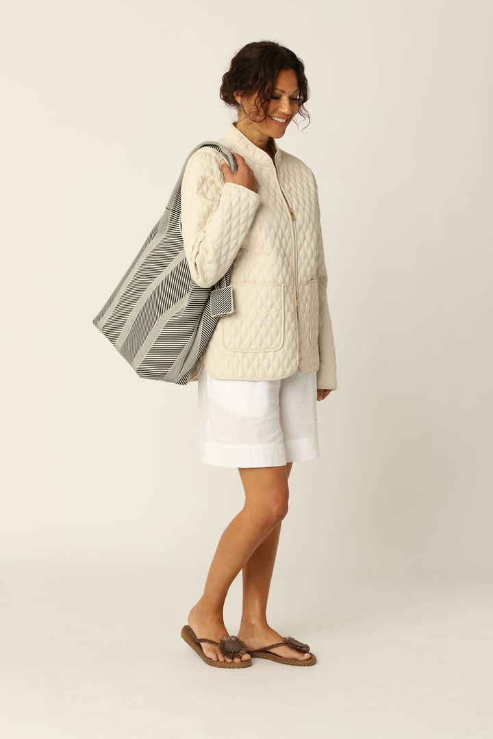 Textured knit tote bag