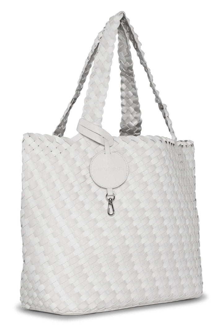 Sac réversible Ilse Jacobsen en design texturé, couleur blanche, avec anses confortables et motif élégant.