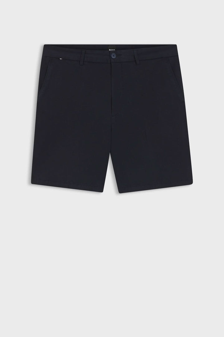 Short structuré à coupe droite noir avec poches latérales et ceinture structurée, idéal pour un look moderne et épuré.