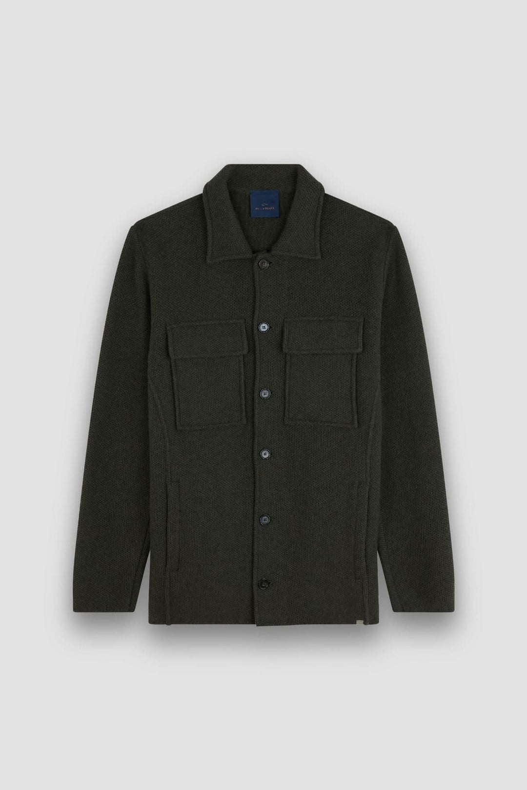 Surchemise en laine texturée avec poches plaquées, coupe droite et fermeture boutonnée, élégante et moderne pour un look raffiné.