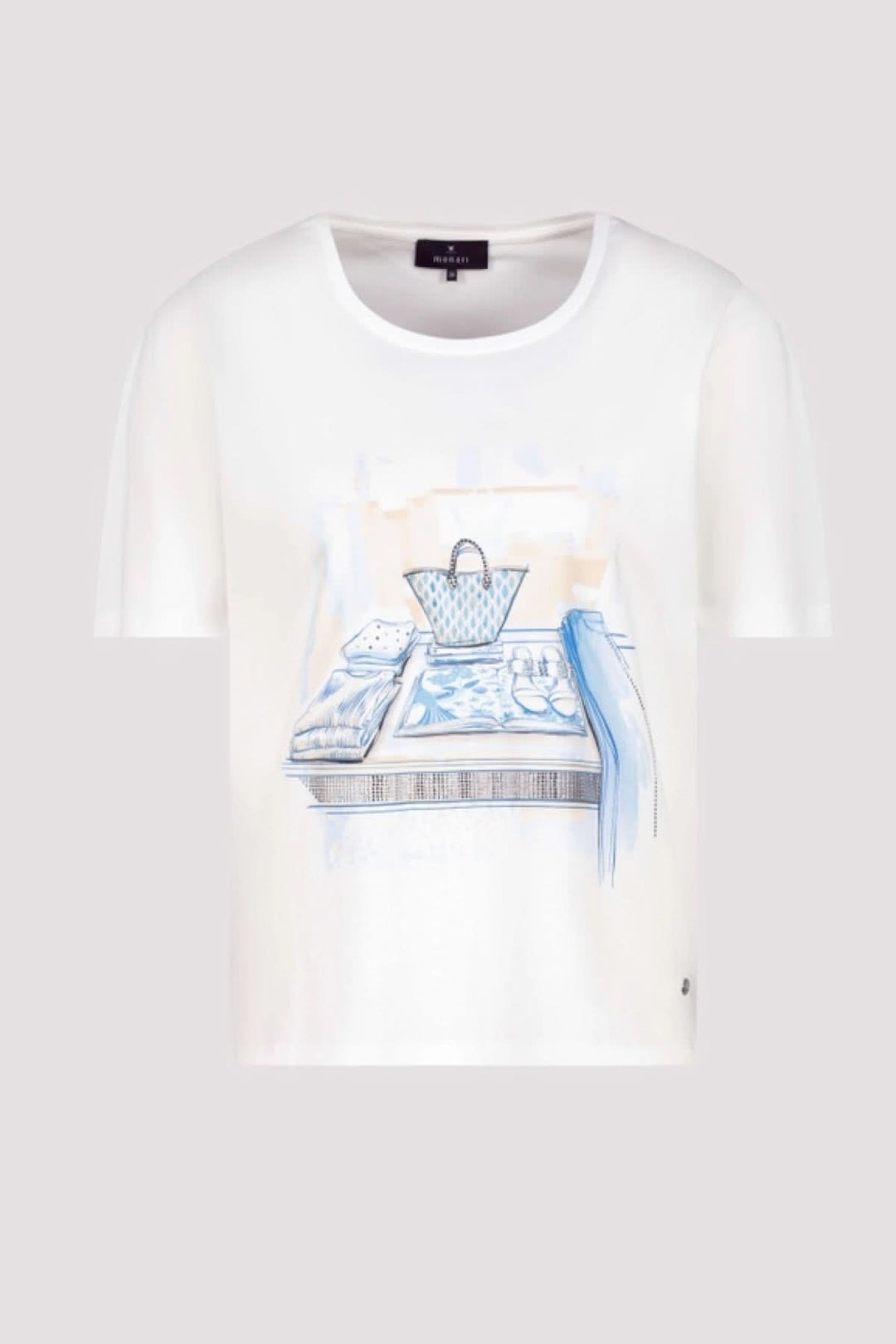 T-shirt blanc avec imprimé élégant d'un sac et livres, col rond et manches courtes, style chic et décontracté.