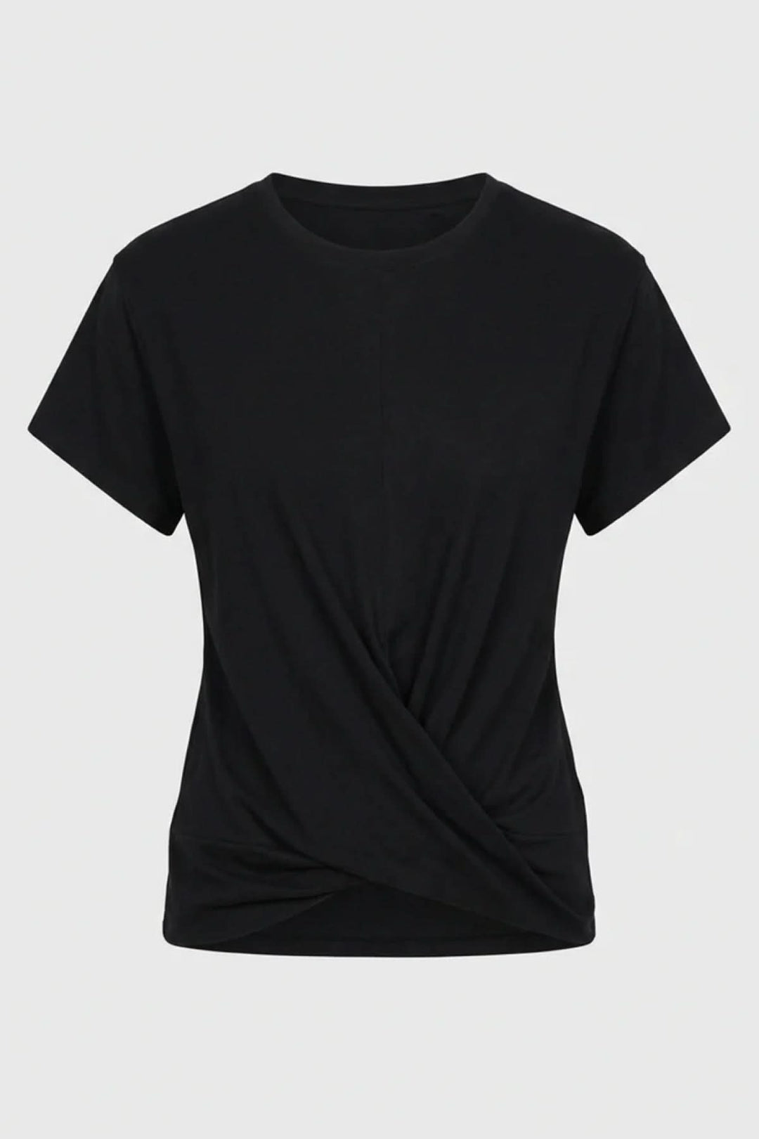 T-shirt drapé à effet croisé en noir, manches courtes, avec détail drapé frontal, confort doux et extensible.