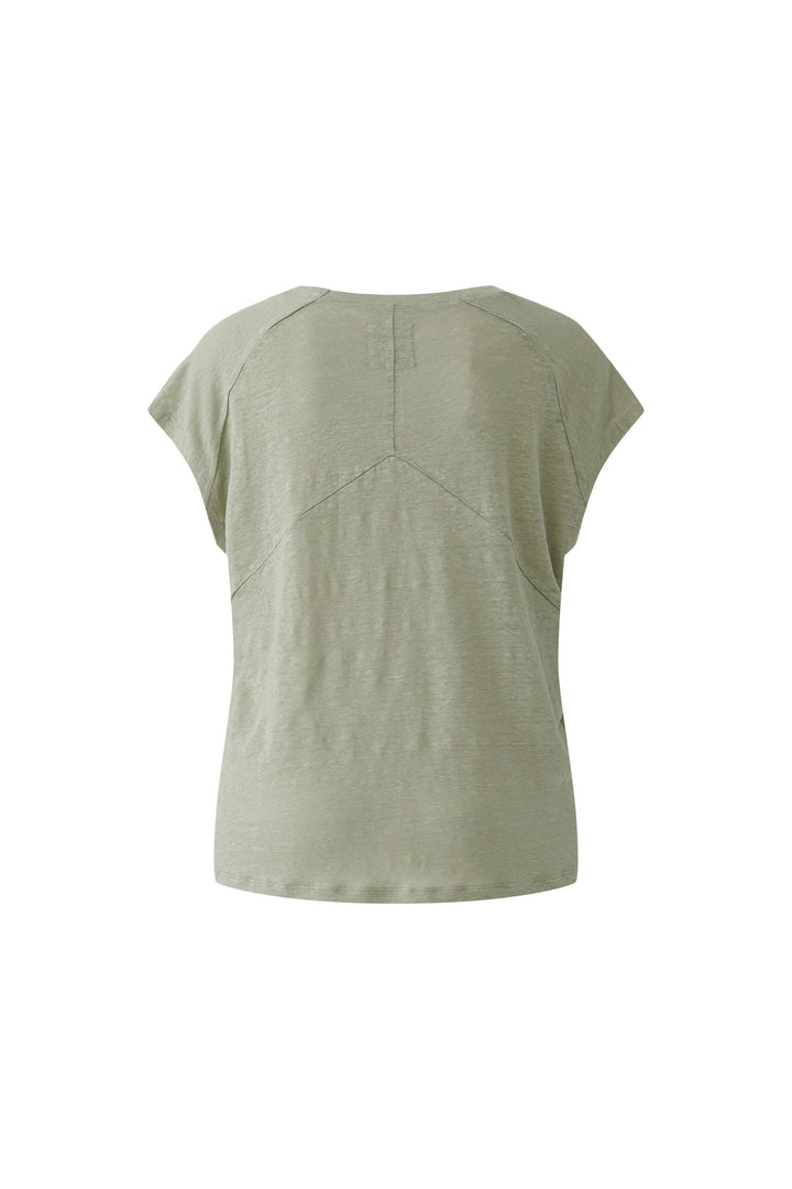 T-shirt fluide à manches courtes en tissu léger et respirant, idéal pour un style moderne et décontracté.