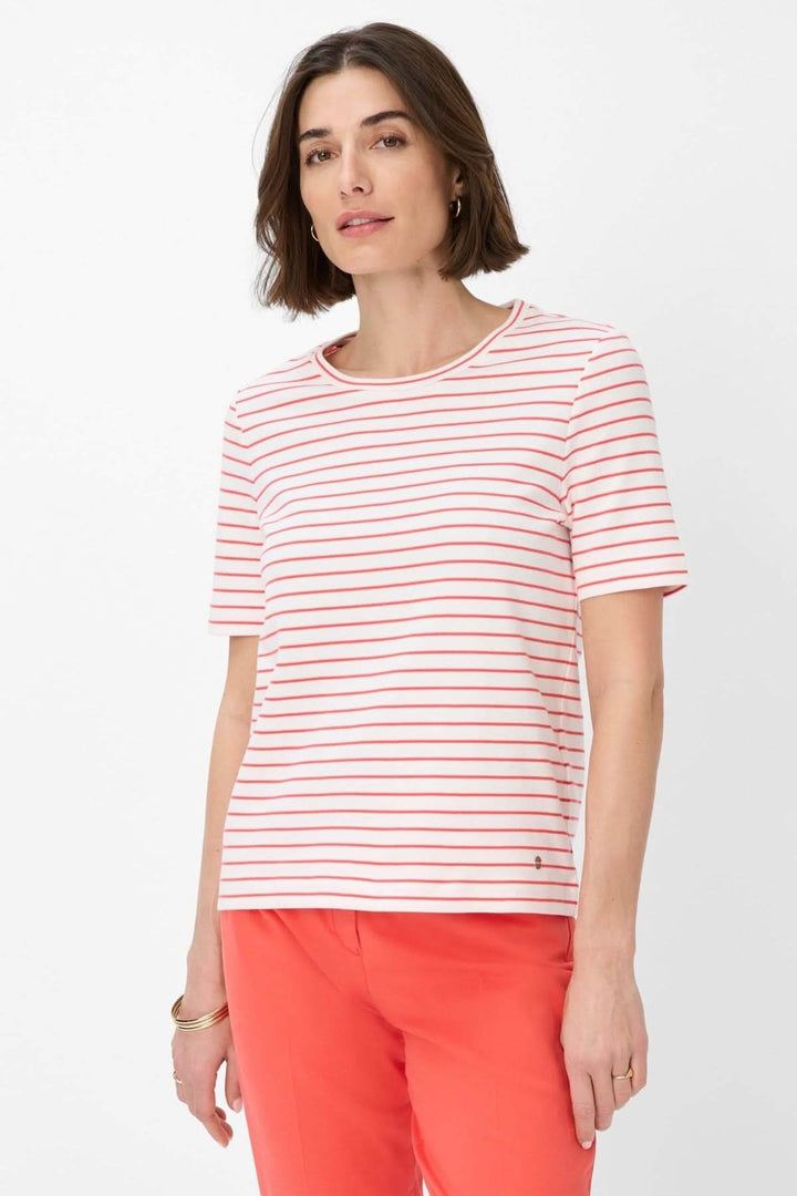 T-shirt rayé Cira de Brax, style décontracté avec col rond et motif à rayures colorées, parfait pour le printemps.