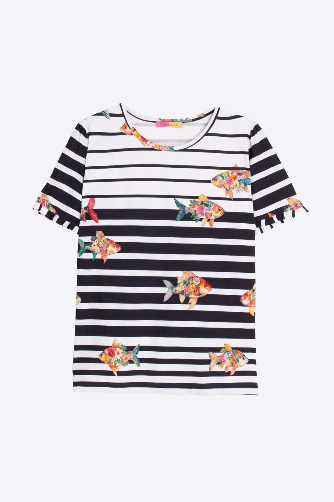 T-shirt rayé avec poissons volants, manches courtes volantées, motif à rayures noir et blanc avec imprimés de poissons colorés.