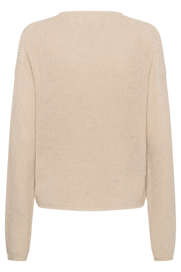 Vue arrière du tricot col V en maille beige avec manches longues et coupe décontractée, détail de texture et finition bord-côte.
