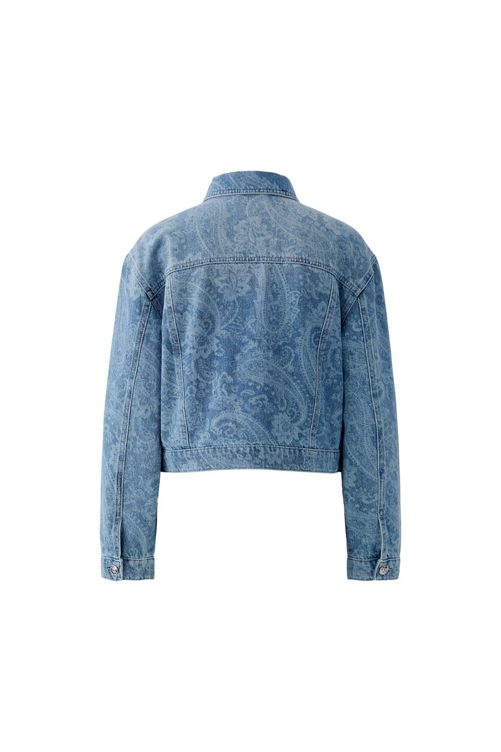 Veste en jean imprimée, motif cachemire subtil, coupe raccourcie, esprit utilitaire, idéale pour une allure moderne et élégante.