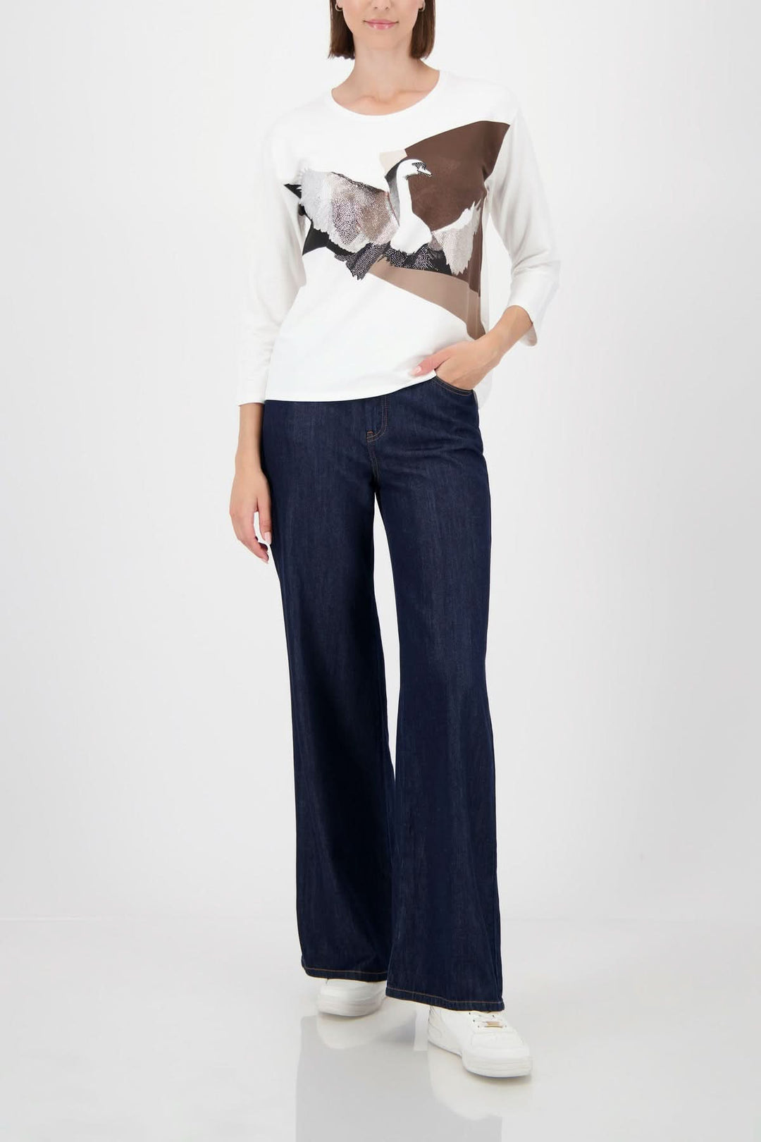 Swan print sweater