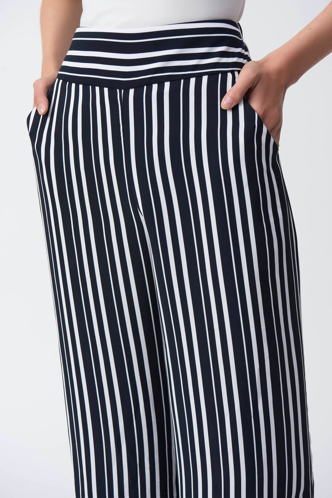 Striped flared pants