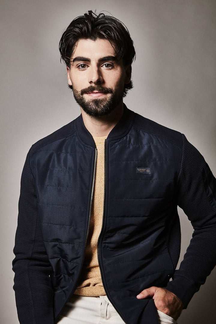 Blouson matelassé à fermeture zippée