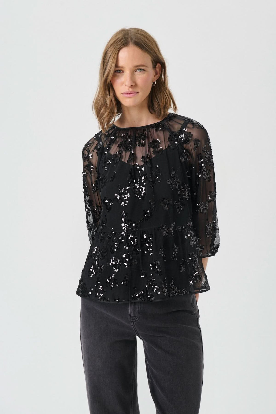 Vivan blouse with floral sequins