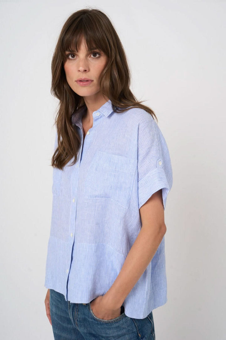 Blouse en lin à rayures fines