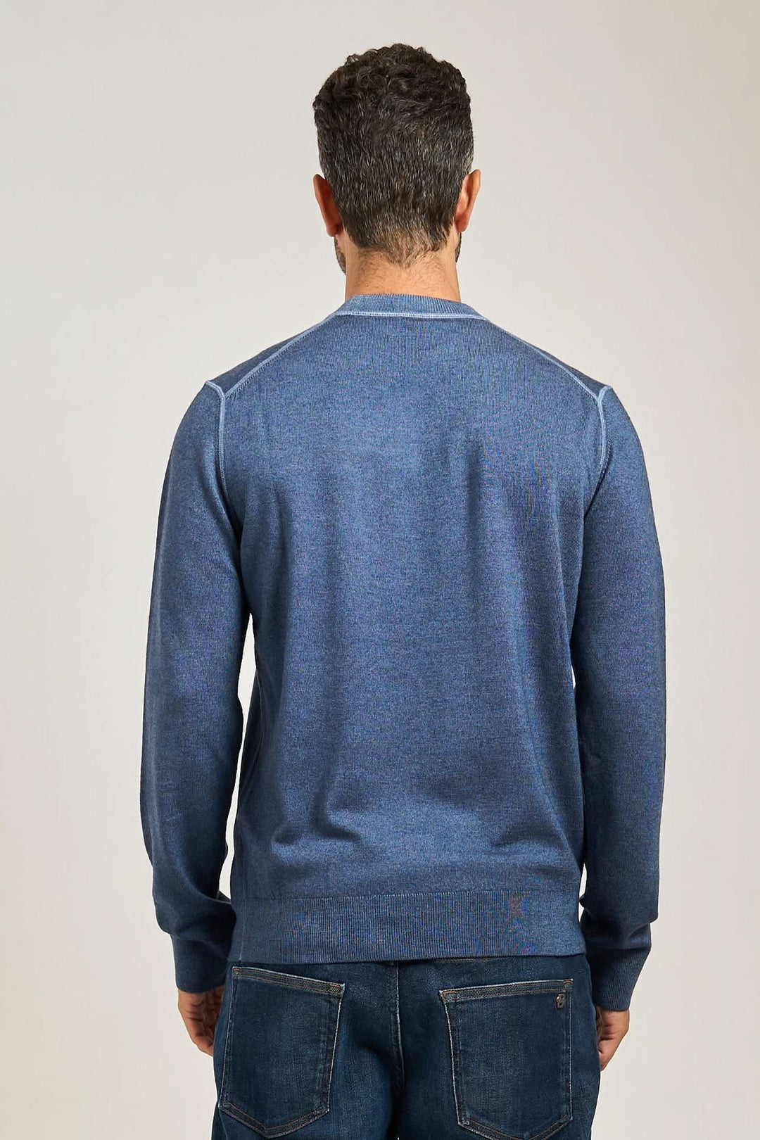 Virgin wool sweater with round neck