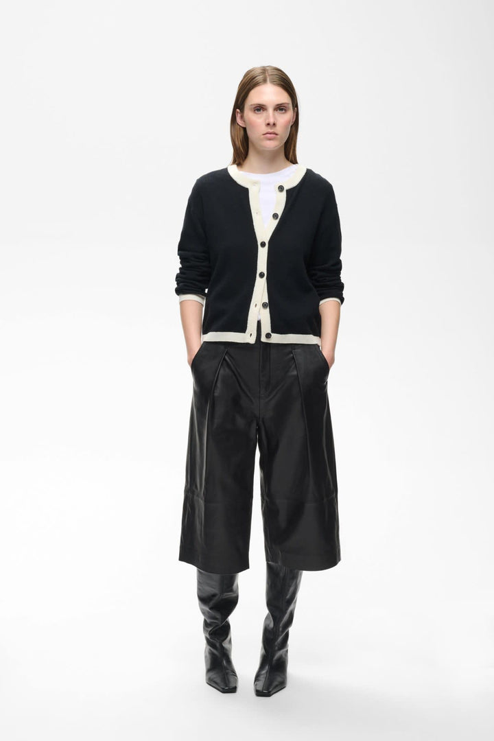 Cardigan en laine Tally vue de face pour femme Inwear