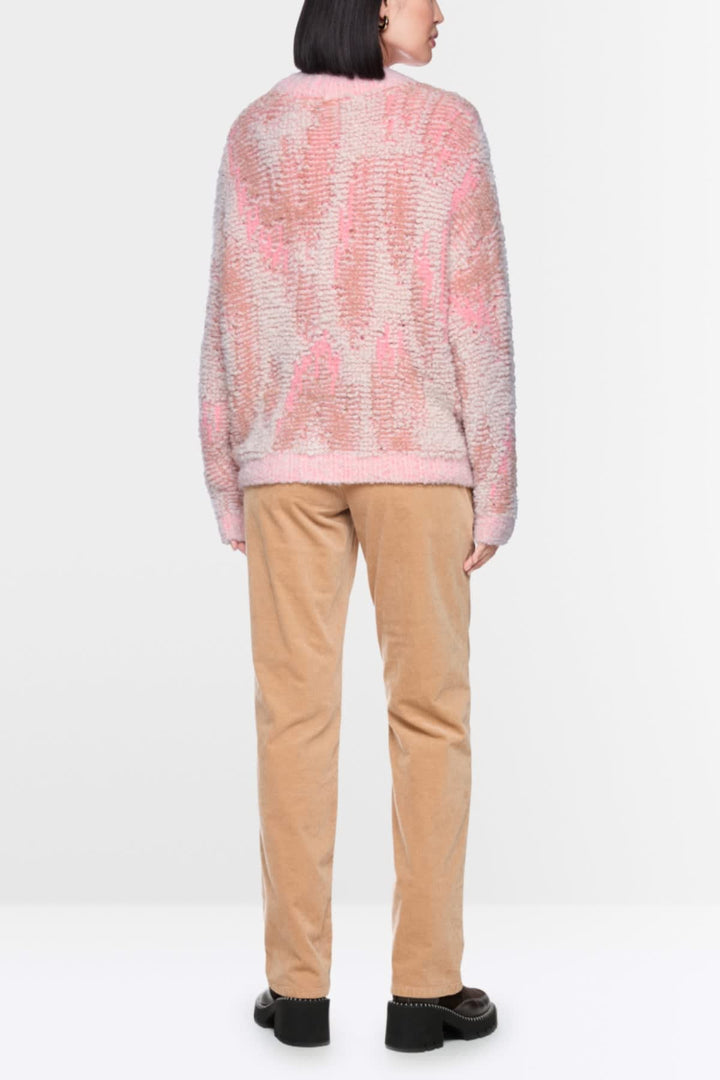 Cardigan en tricot bouclé à boutons vue de face pour femme Marc Cain