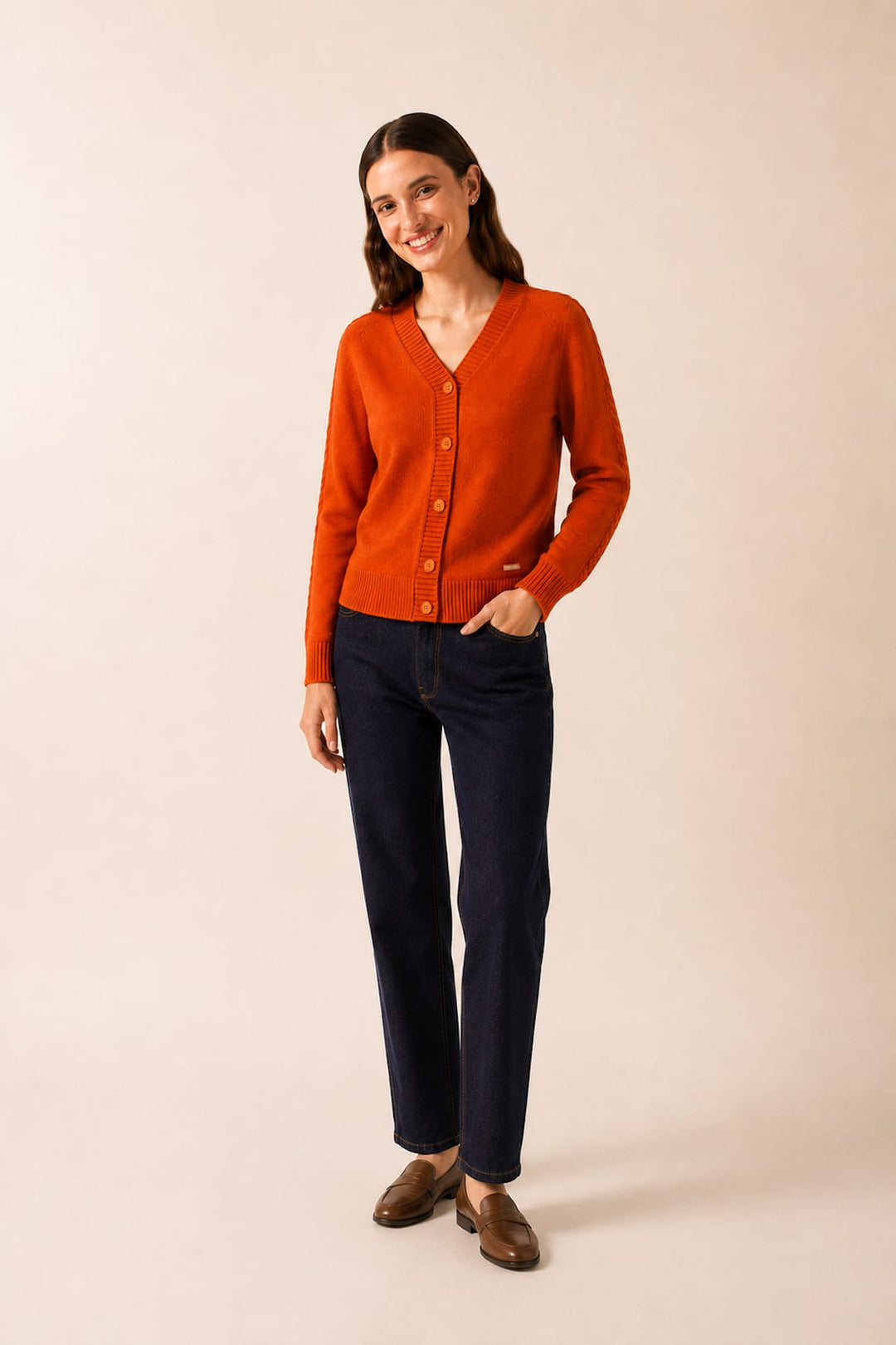Cardigan Glassgow en maille texturée à col V vue de face pour femme Saint James