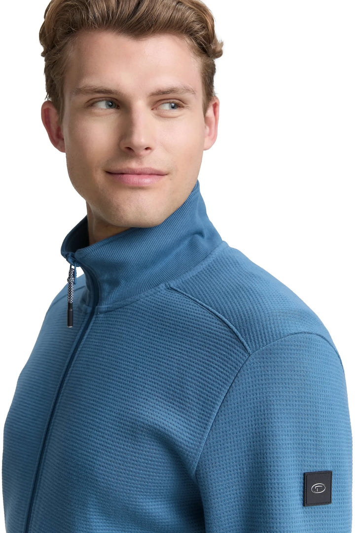 Vue de face cardigan texturé zippé Tom Tailor pour homme gris avec col montant - Valérie Simon