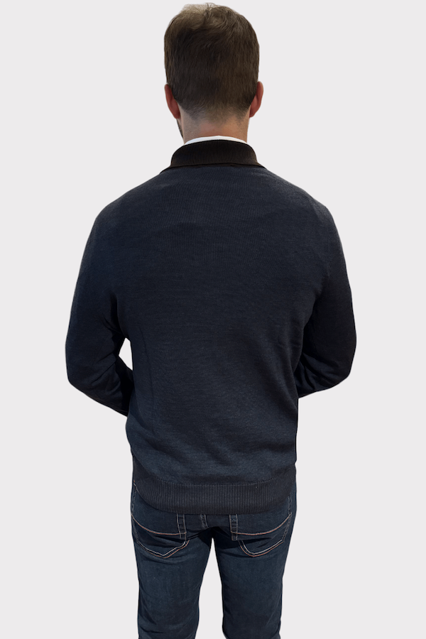 Wool polo shirt with contrasting collar