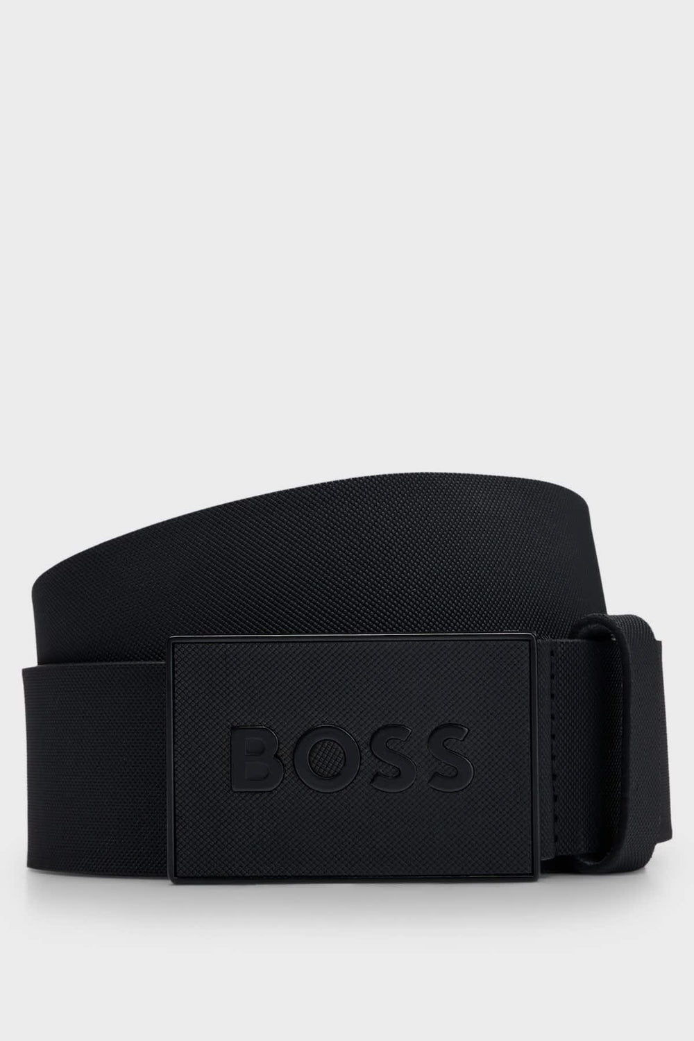 Vue de côté ceinture en cuir noir Hugo Boss pour homme - Valérie Simon
