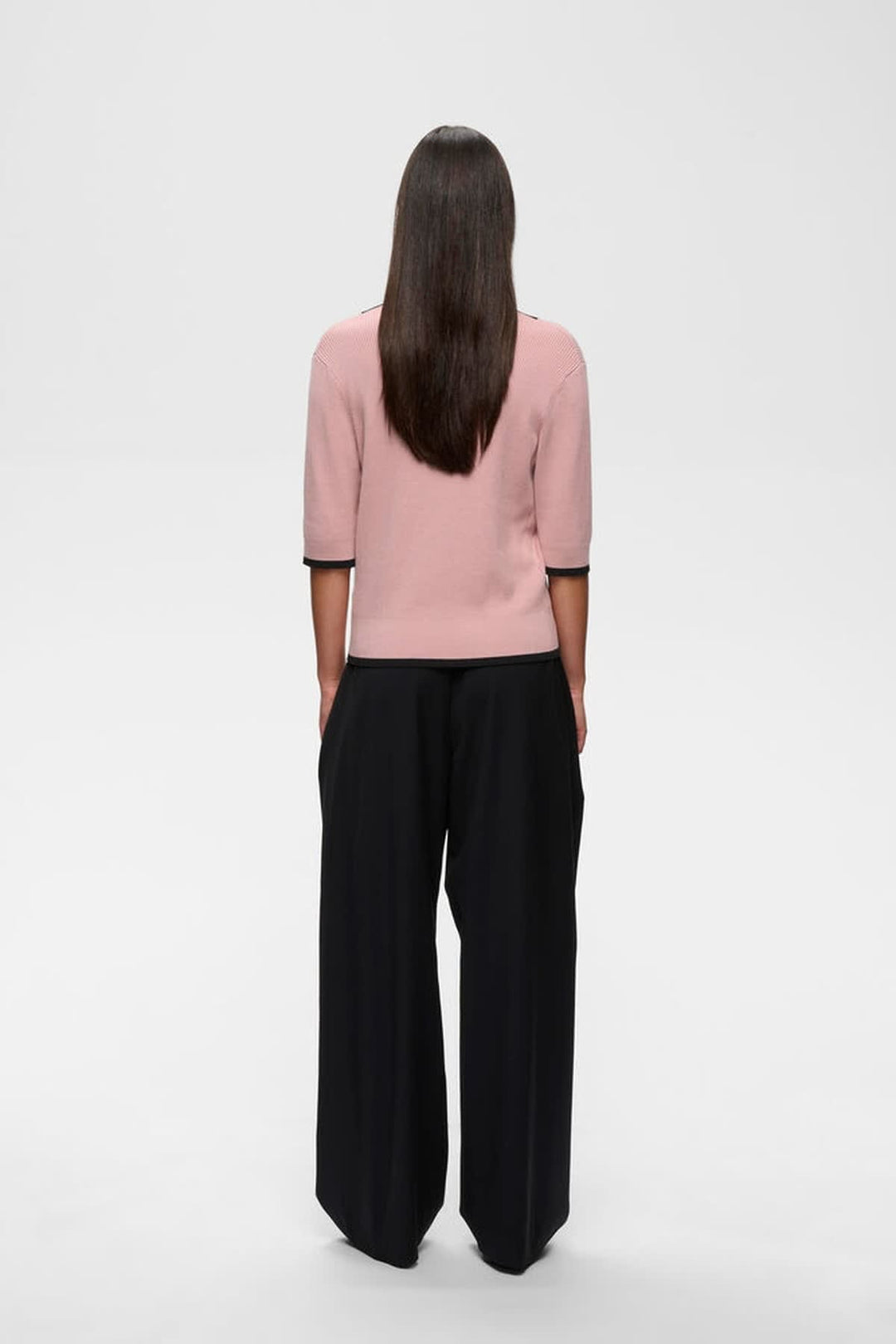 Vue de côté chandail contrastant Inwear col V pour femme gris et blanc - Valérie Simon
