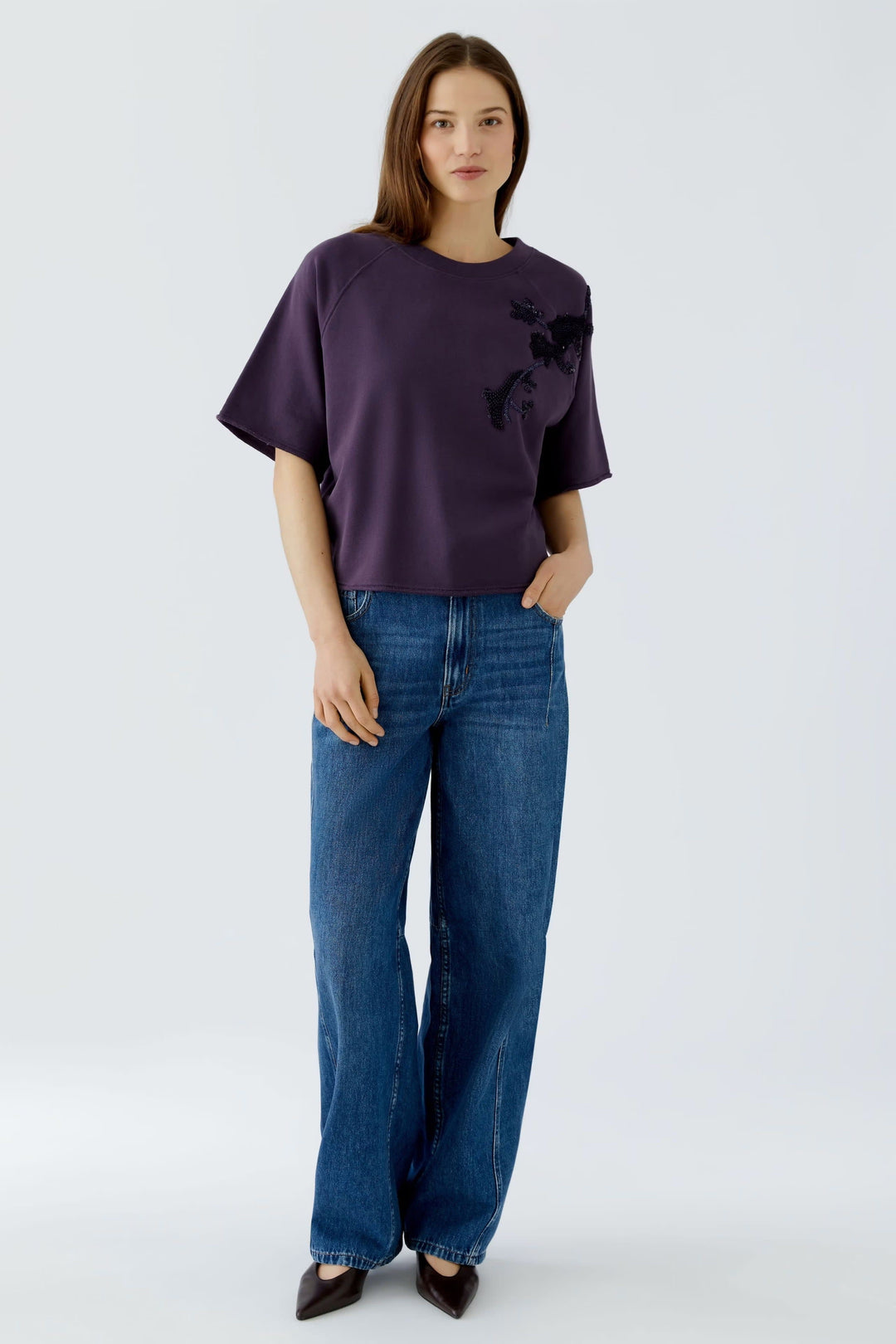 Vue de face chandail floral Oui pour femme blanc avec appliquée florale - Valérie Simon