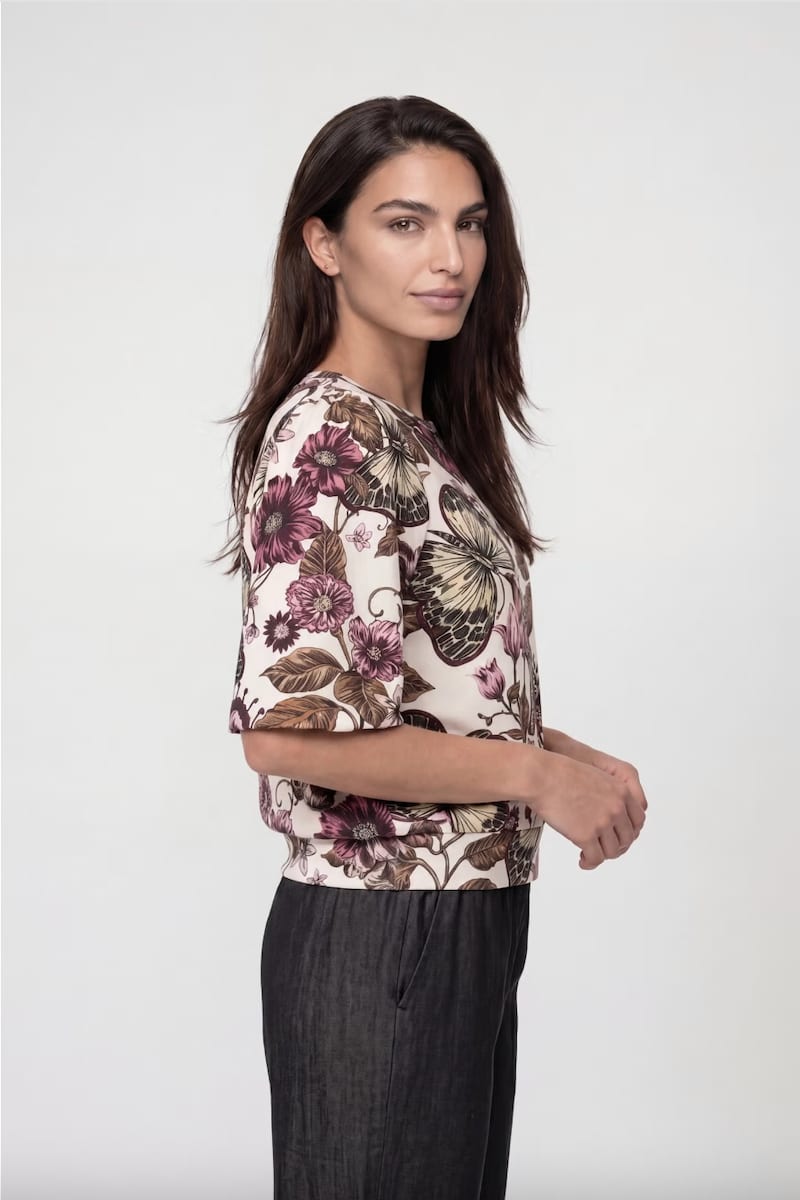 Chandail à manches courtes imprimé floral vue de face pour femme Monari