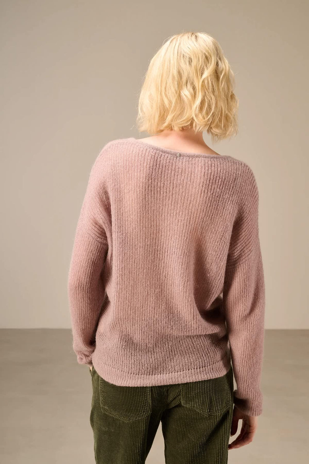 Chandail en tricot à col en V pour femme Nile