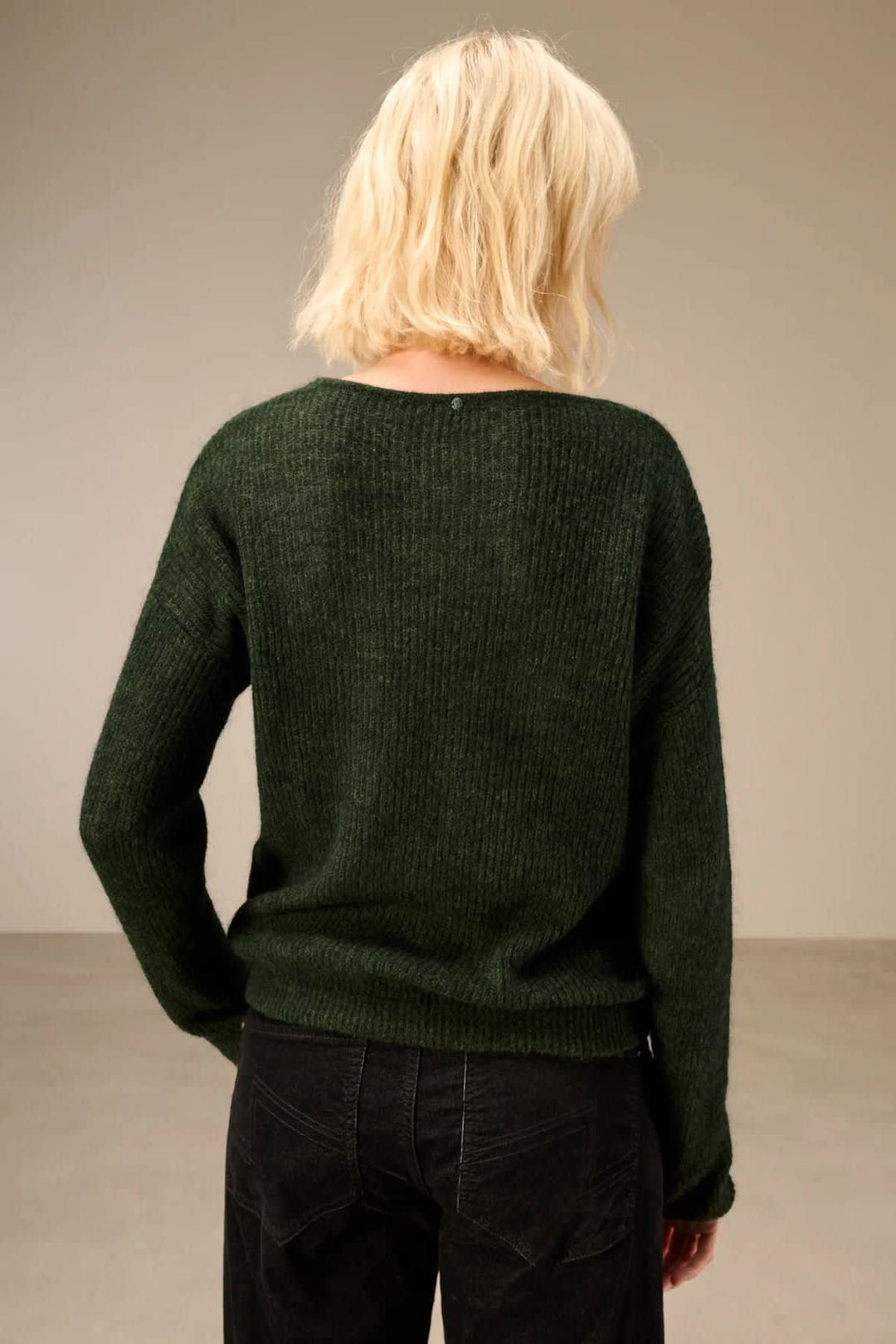 Chandail en tricot à col en V pour femme Nile