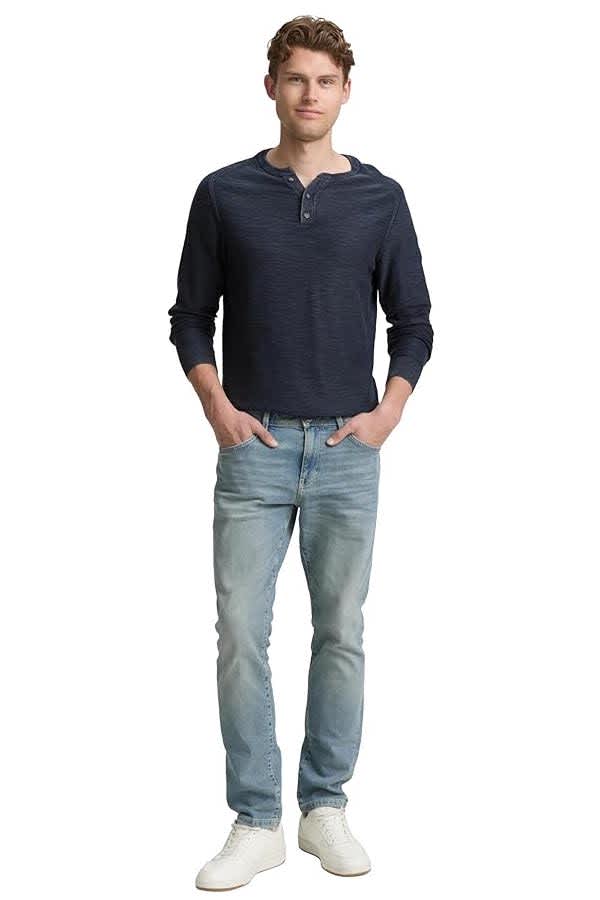 Front view of Tom Tailor men&