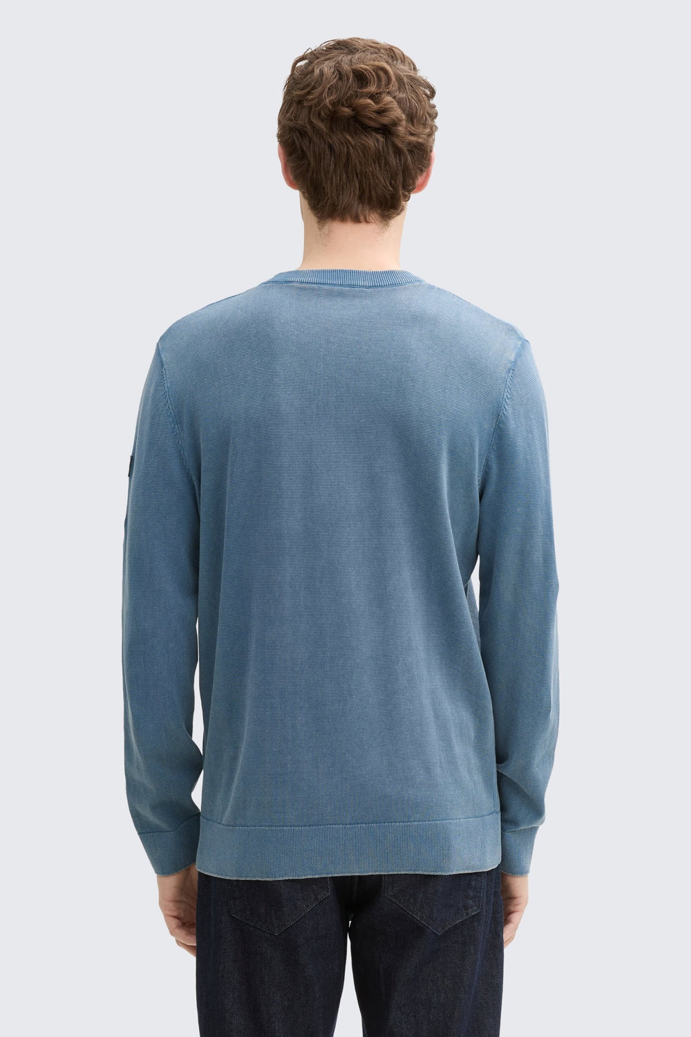 Front view of a lightweight blue Tom Tailor men's crew-neck sweater with a striped pattern - Valérie Simon