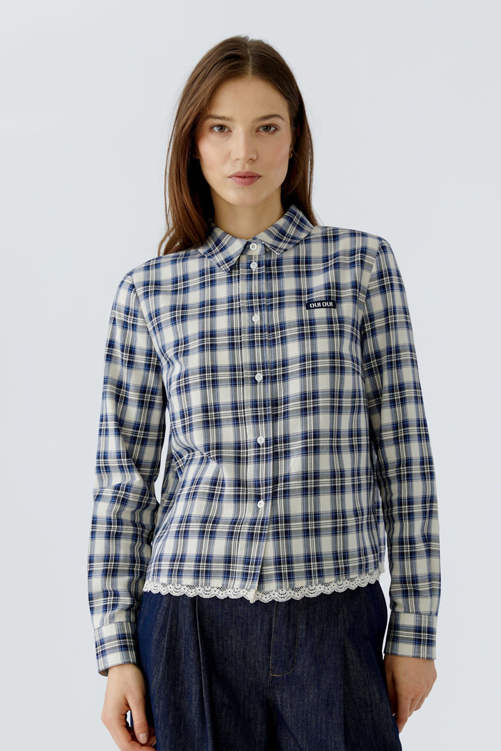 Chemise à carreaux avec bordure en dentelle vue de face pour femme Oui