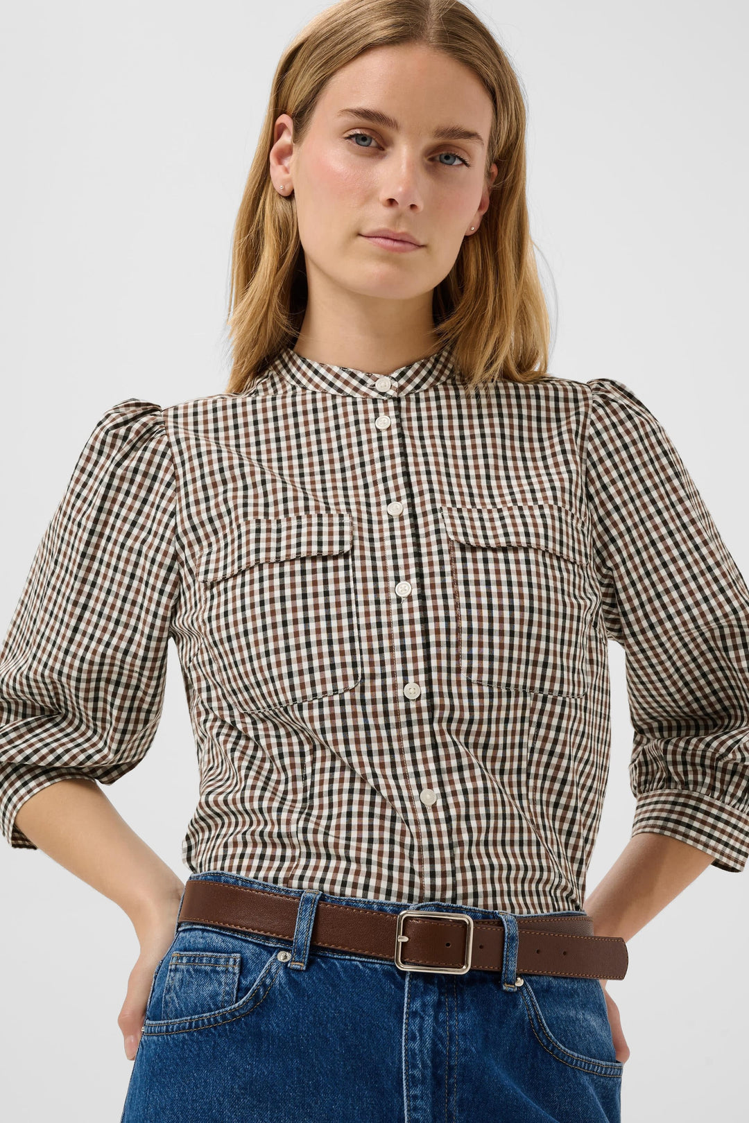 Chemise Chinette à carreaux et manches bouffantes vue de face pour femme Part Two
