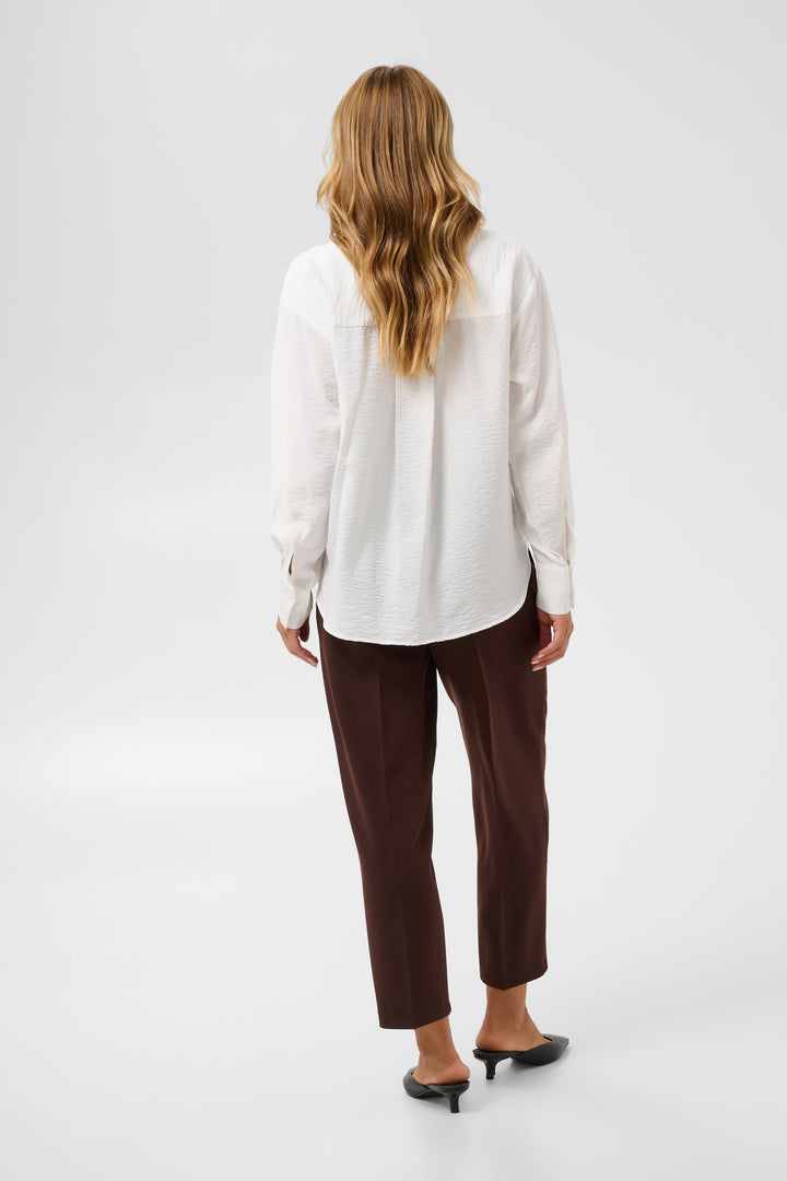 Chemise à col noué Gilda vue de face pour femme Kaffe