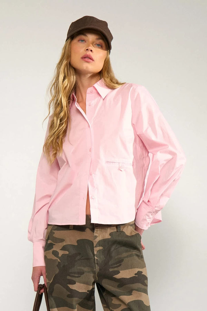 Chemise à poches avec taille ajustable vue de face pour femme Numph