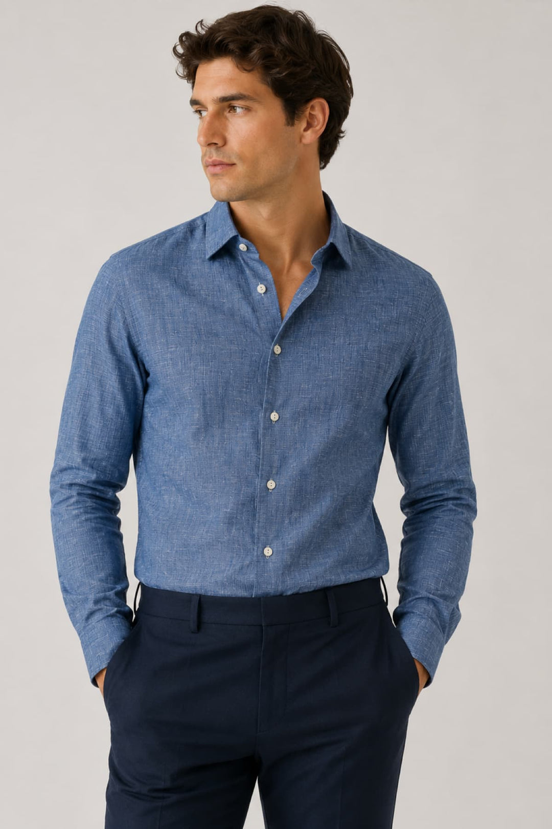Vue de face chemise sport en lin bleu manches longues Eton pour homme - Valérie Simon