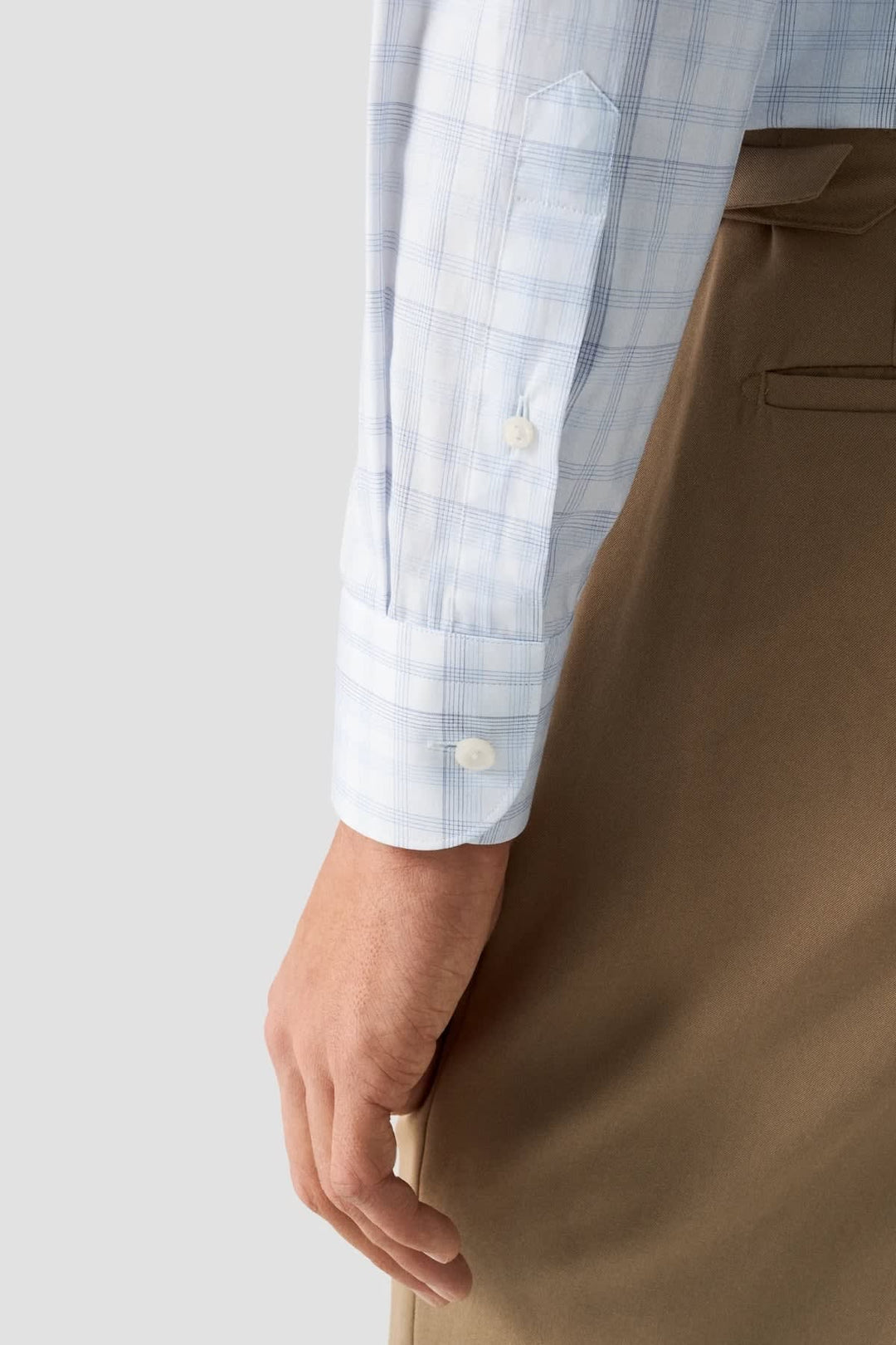 Vue de face chemise à carreaux Eton homme bleu détails boutons - Valérie Simon