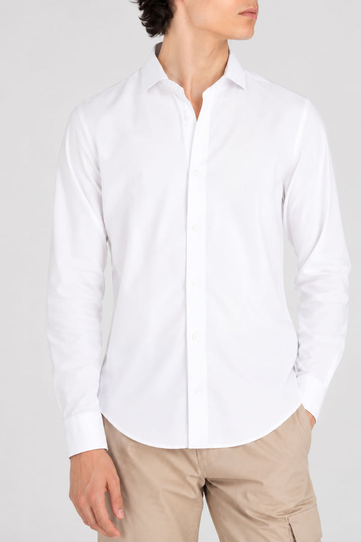 Vue de côté chemise sport Fradi pour homme bleue avec détails coutures fines - Valérie Simon