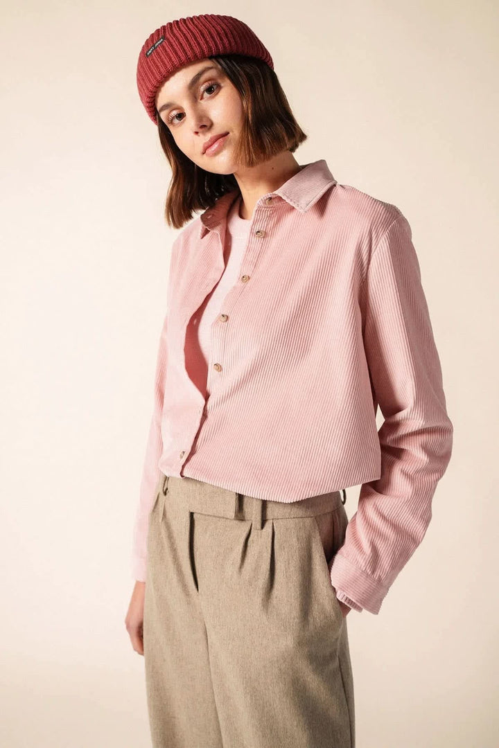Front view of the Saint James women&