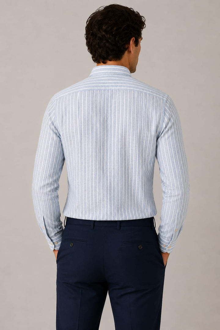 Vue de face chemise rayée manches longues Eton pour homme bleu et blanc - Valérie Simon
