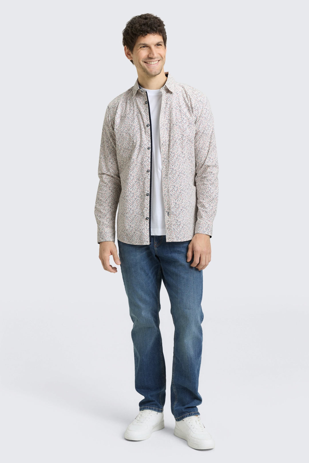 Vue de face chemise sport à imprimé géométrique Tom Tailor homme bleu et blanc - Valérie Simon