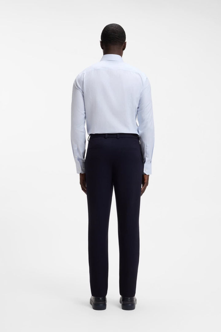Chemise sport à manches longues à motif discret vue de face pour homme Hugo Boss