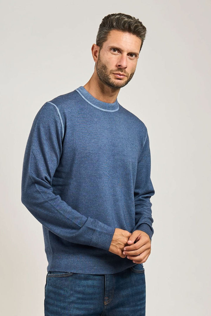 Virgin wool sweater with round neck