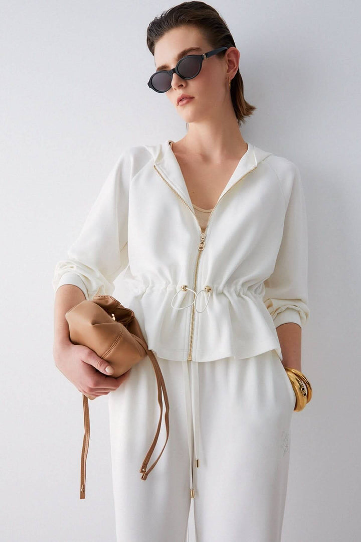 Veste légère à capuchon avec cordon ajustable