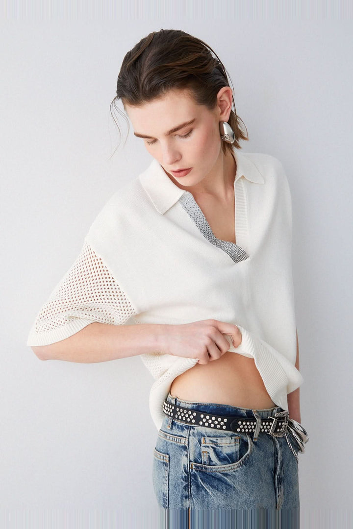 Knitted sweater with polo collar and rhinestones