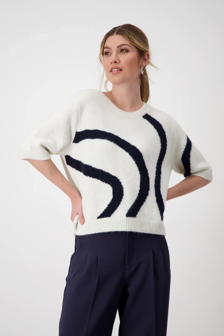 Sweater with abstract pattern