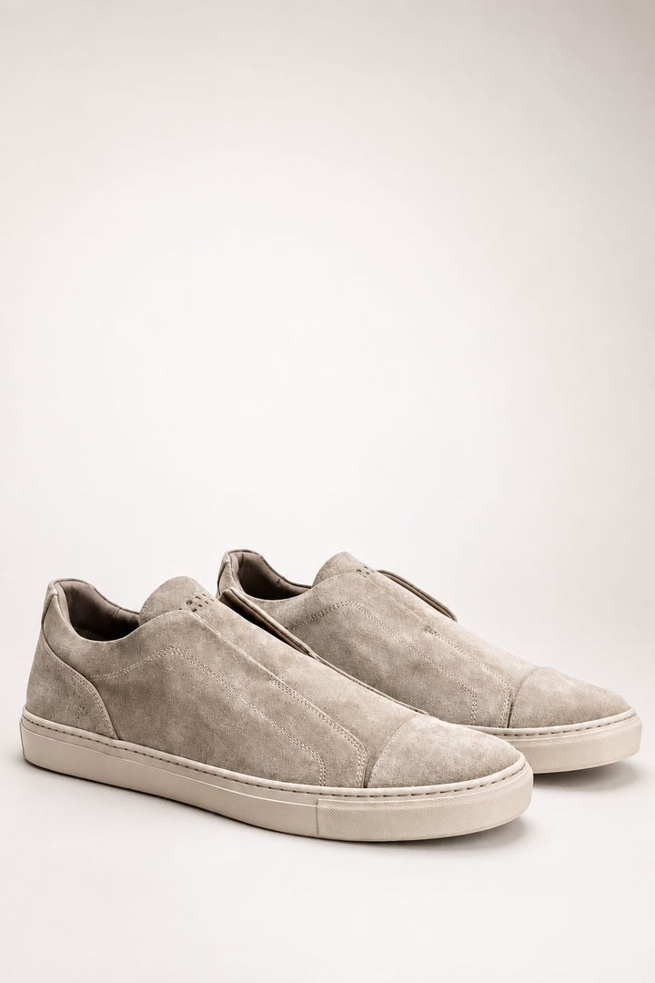 Vue de côté espadrille Robert Barakett en cuir suédé beige pour homme, détails couture - Valérie Simon