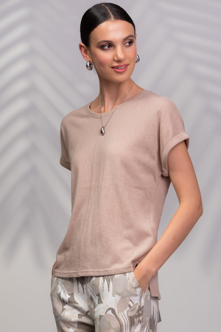 Round neck t-shirt