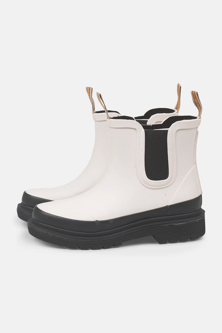 Chelsea boot