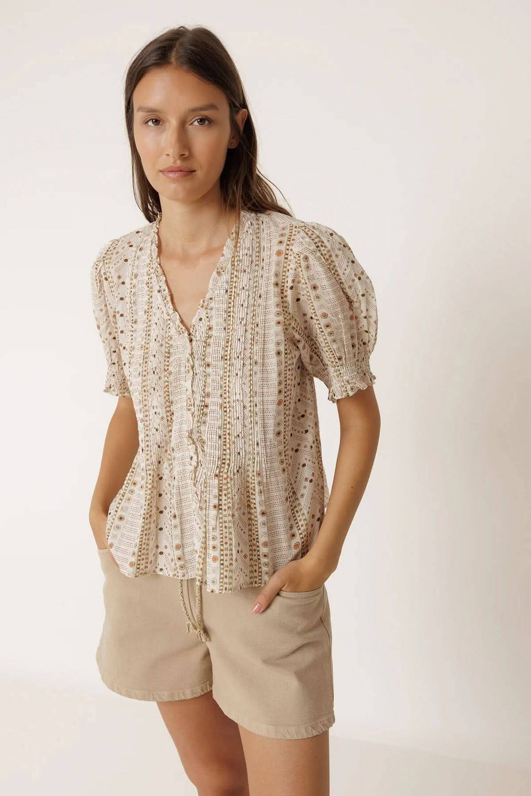 Flowy printed blouse with short sleeves
